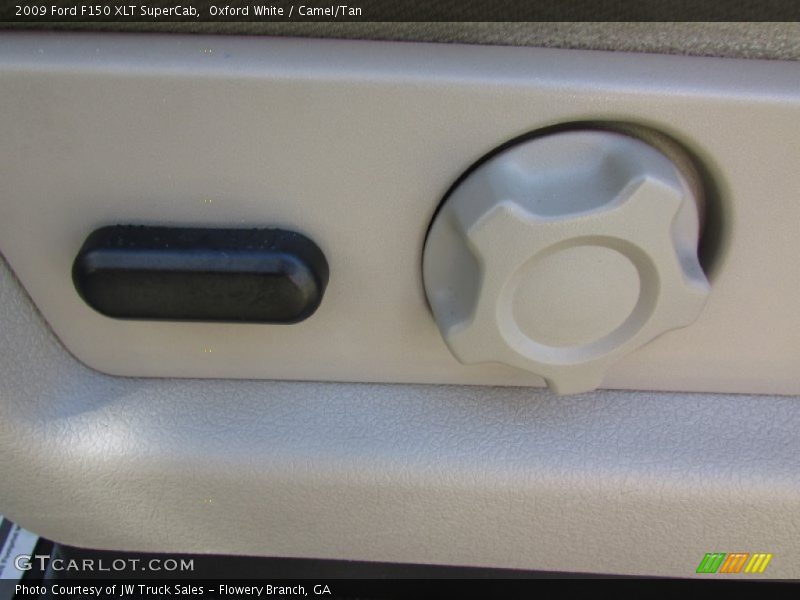 Oxford White / Camel/Tan 2009 Ford F150 XLT SuperCab