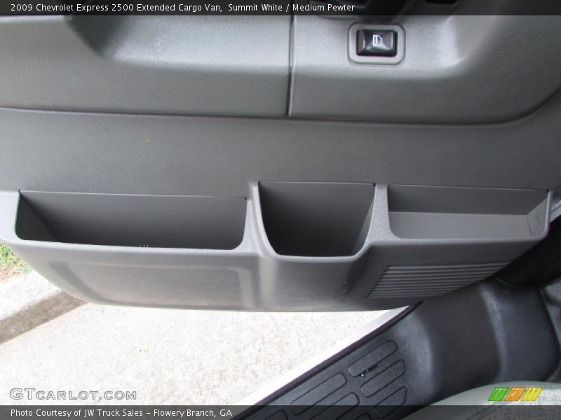 Summit White / Medium Pewter 2009 Chevrolet Express 2500 Extended Cargo Van