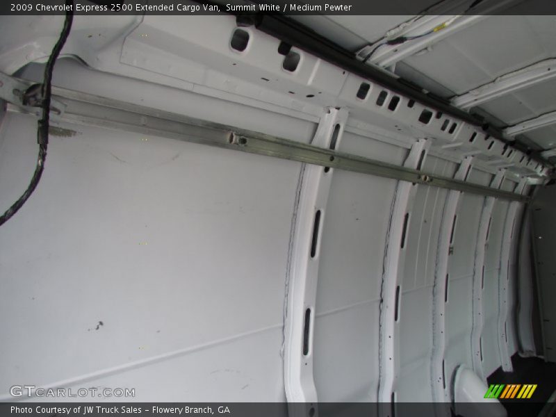 Summit White / Medium Pewter 2009 Chevrolet Express 2500 Extended Cargo Van