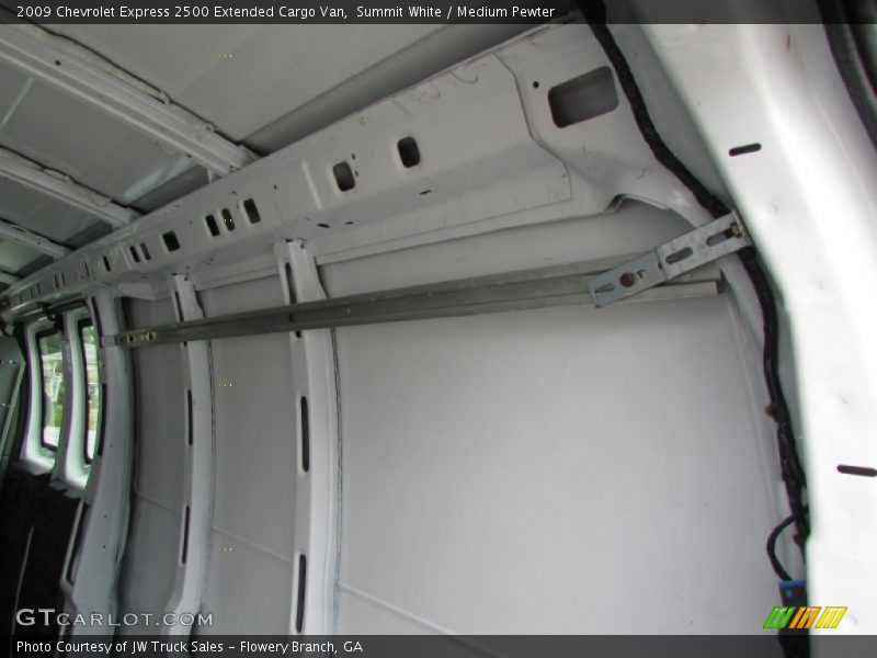 Summit White / Medium Pewter 2009 Chevrolet Express 2500 Extended Cargo Van