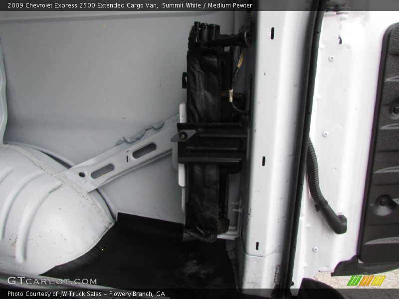 Summit White / Medium Pewter 2009 Chevrolet Express 2500 Extended Cargo Van