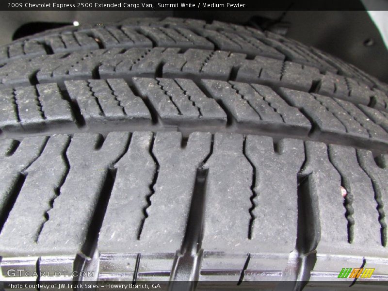 Summit White / Medium Pewter 2009 Chevrolet Express 2500 Extended Cargo Van