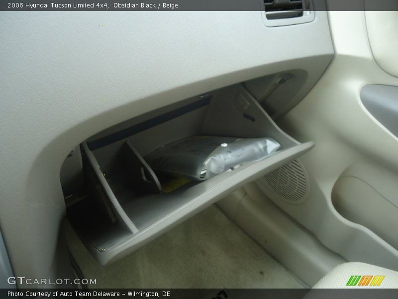 Obsidian Black / Beige 2006 Hyundai Tucson Limited 4x4