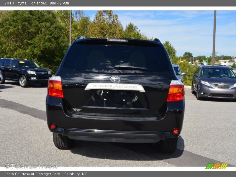 Black / Ash 2010 Toyota Highlander