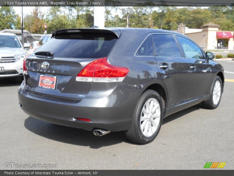 Magnetic Gray Metallic / Ivory 2010 Toyota Venza AWD