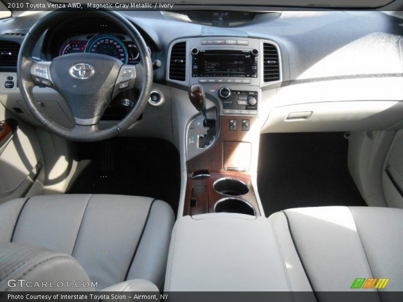 Magnetic Gray Metallic / Ivory 2010 Toyota Venza AWD