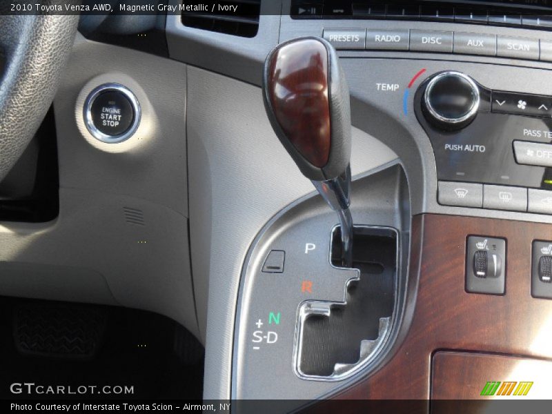 Magnetic Gray Metallic / Ivory 2010 Toyota Venza AWD