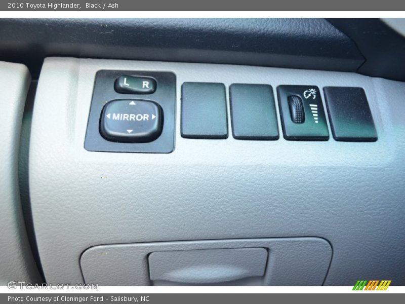 Black / Ash 2010 Toyota Highlander
