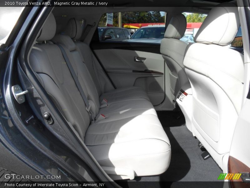 Magnetic Gray Metallic / Ivory 2010 Toyota Venza AWD