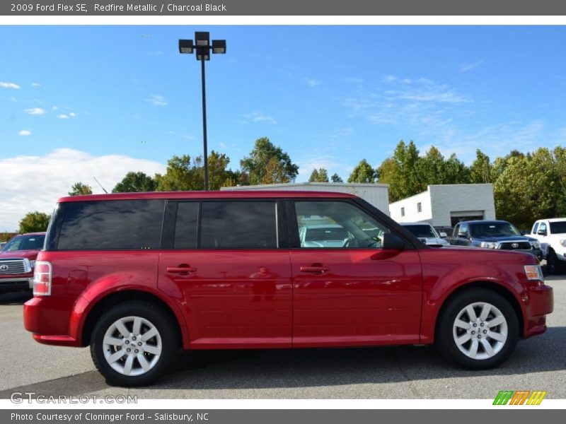 Redfire Metallic / Charcoal Black 2009 Ford Flex SE