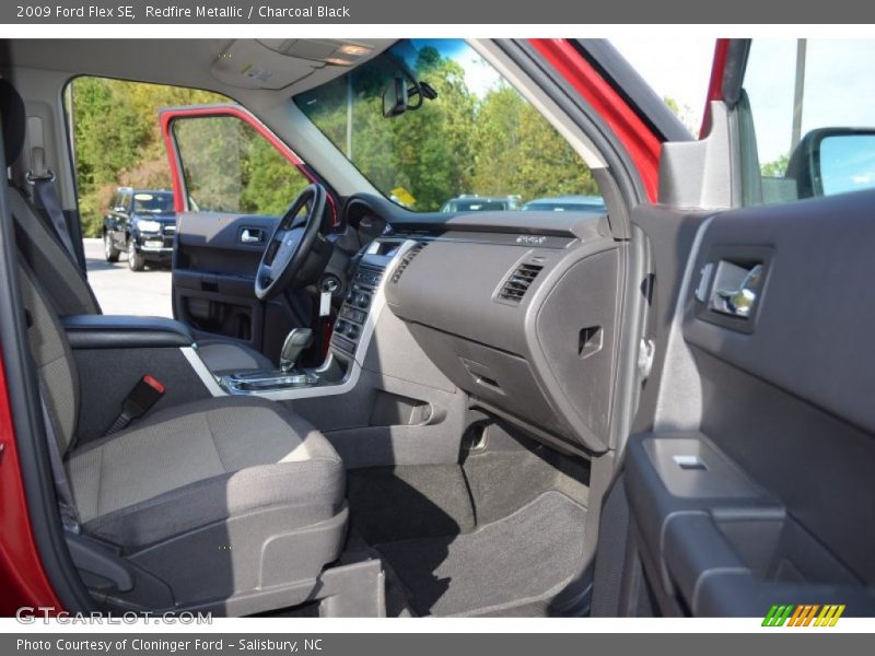 Redfire Metallic / Charcoal Black 2009 Ford Flex SE