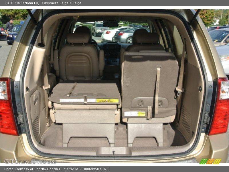 Cashmere Beige / Beige 2010 Kia Sedona EX