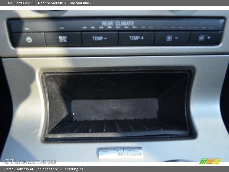 Redfire Metallic / Charcoal Black 2009 Ford Flex SE