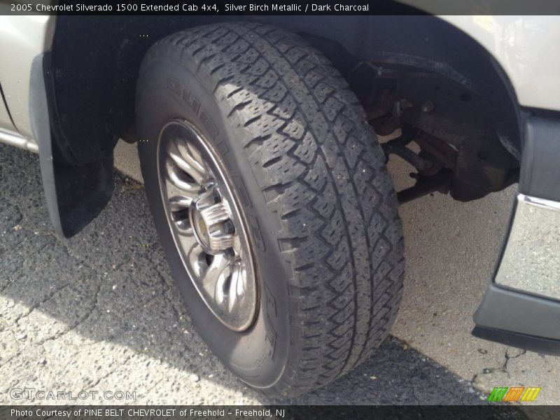 Silver Birch Metallic / Dark Charcoal 2005 Chevrolet Silverado 1500 Extended Cab 4x4