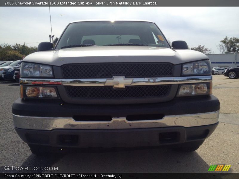 Silver Birch Metallic / Dark Charcoal 2005 Chevrolet Silverado 1500 Extended Cab 4x4
