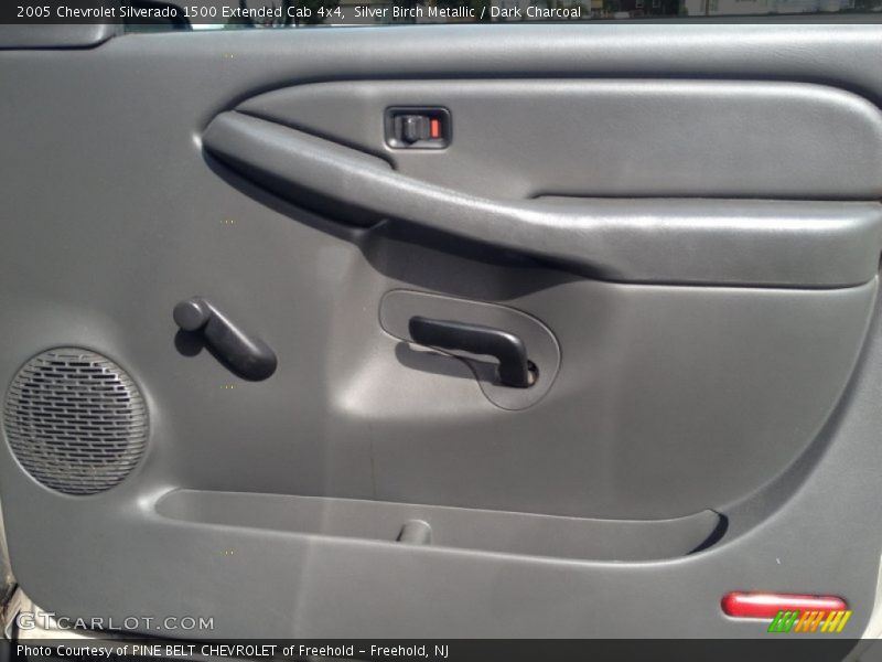 Silver Birch Metallic / Dark Charcoal 2005 Chevrolet Silverado 1500 Extended Cab 4x4