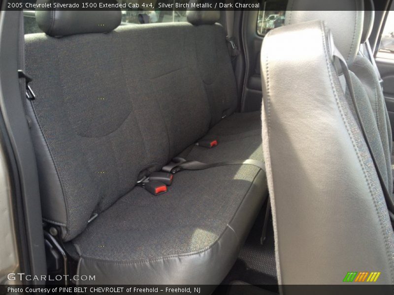 Silver Birch Metallic / Dark Charcoal 2005 Chevrolet Silverado 1500 Extended Cab 4x4