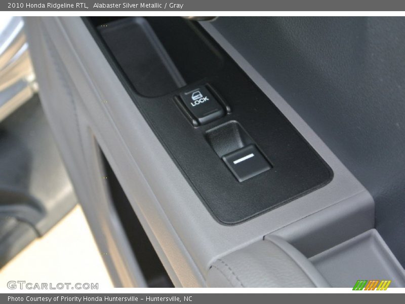 Alabaster Silver Metallic / Gray 2010 Honda Ridgeline RTL