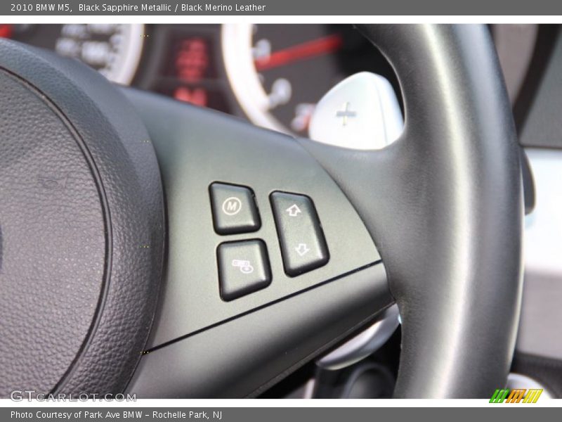 Black Sapphire Metallic / Black Merino Leather 2010 BMW M5