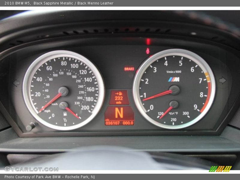 Black Sapphire Metallic / Black Merino Leather 2010 BMW M5