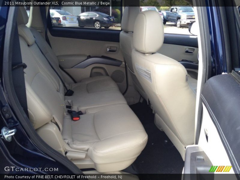 Cosmic Blue Metallic / Beige 2011 Mitsubishi Outlander XLS