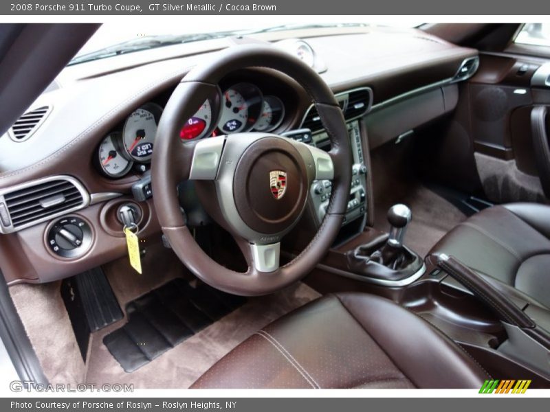 Dashboard of 2008 911 Turbo Coupe