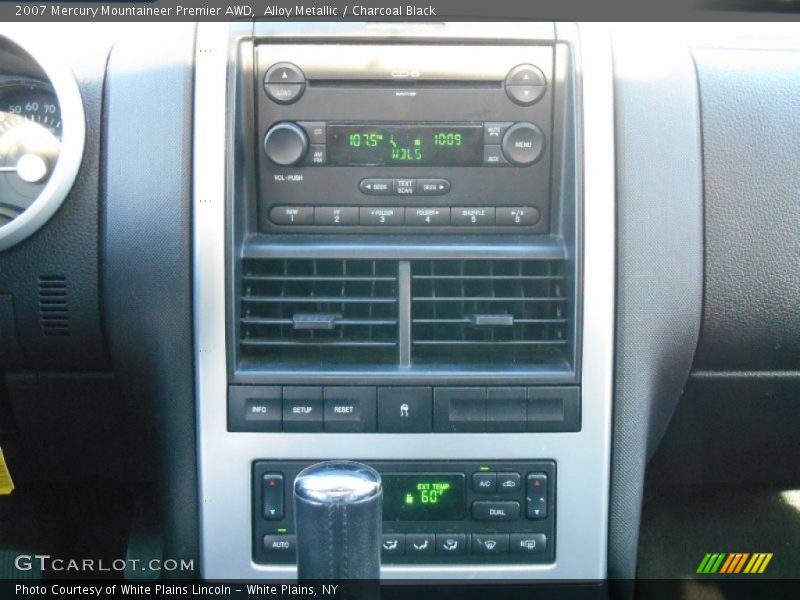 Alloy Metallic / Charcoal Black 2007 Mercury Mountaineer Premier AWD