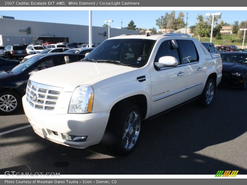 White Diamond / Cocoa/Light Cashmere 2007 Cadillac Escalade EXT AWD