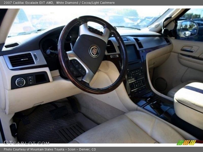 White Diamond / Cocoa/Light Cashmere 2007 Cadillac Escalade EXT AWD