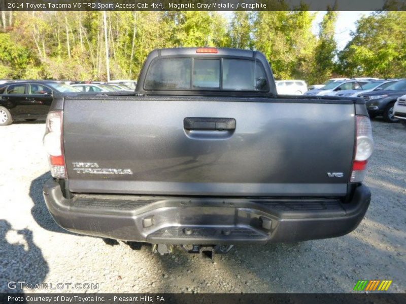 Magnetic Gray Metallic / Graphite 2014 Toyota Tacoma V6 TRD Sport Access Cab 4x4