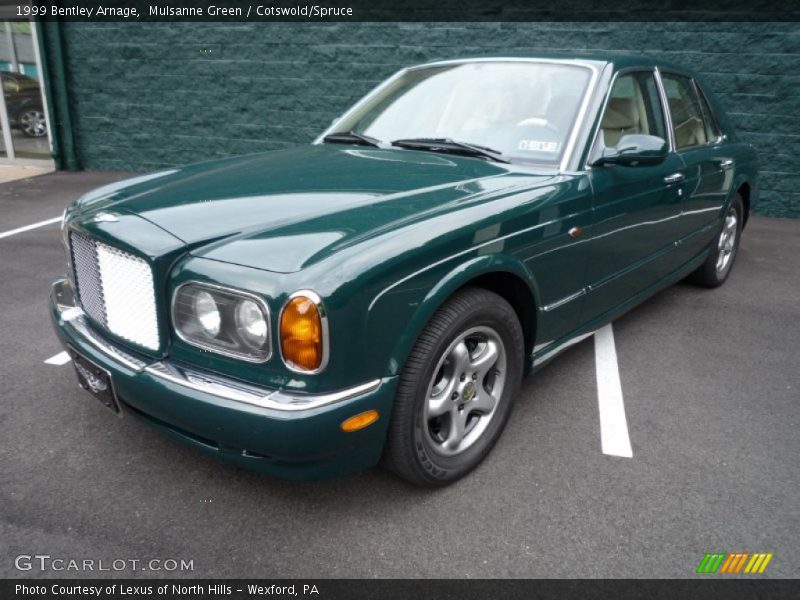 Front 3/4 View of 1999 Arnage 