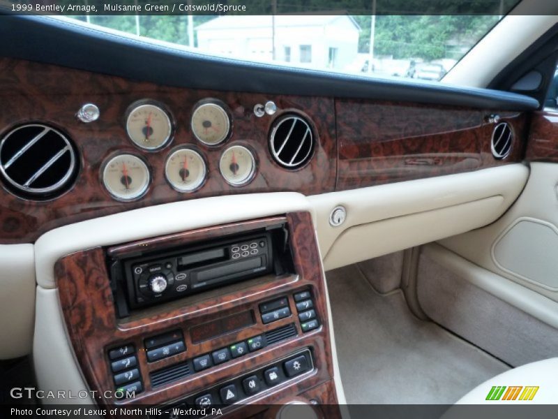 Mulsanne Green / Cotswold/Spruce 1999 Bentley Arnage