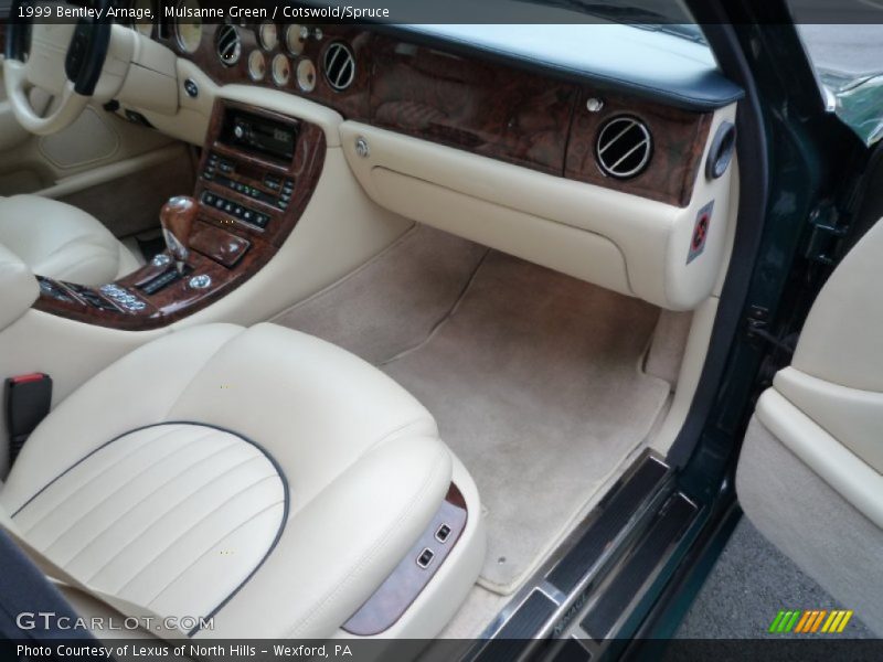 Mulsanne Green / Cotswold/Spruce 1999 Bentley Arnage