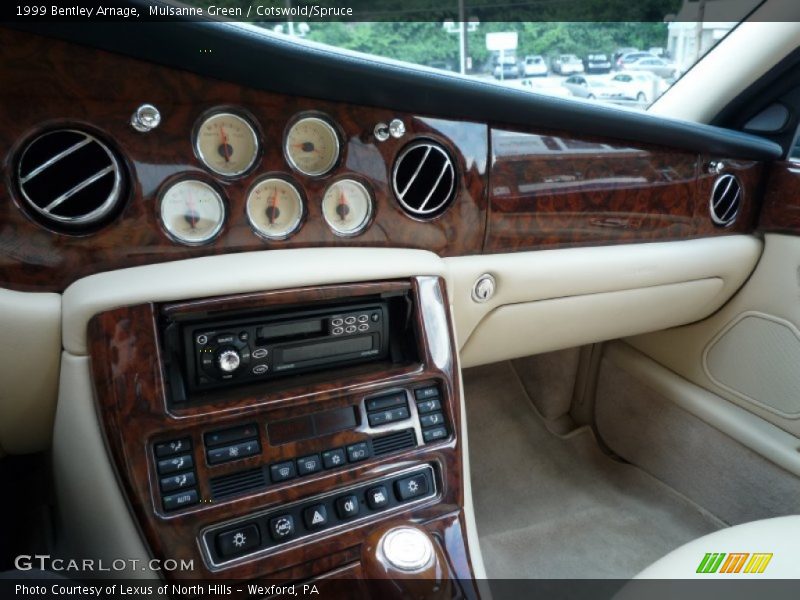Mulsanne Green / Cotswold/Spruce 1999 Bentley Arnage