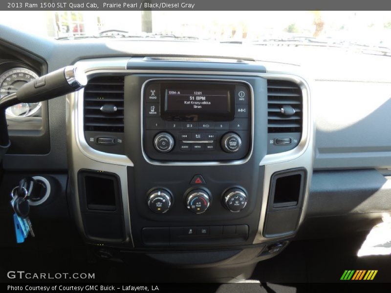 Prairie Pearl / Black/Diesel Gray 2013 Ram 1500 SLT Quad Cab