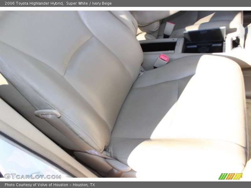 Super White / Ivory Beige 2006 Toyota Highlander Hybrid