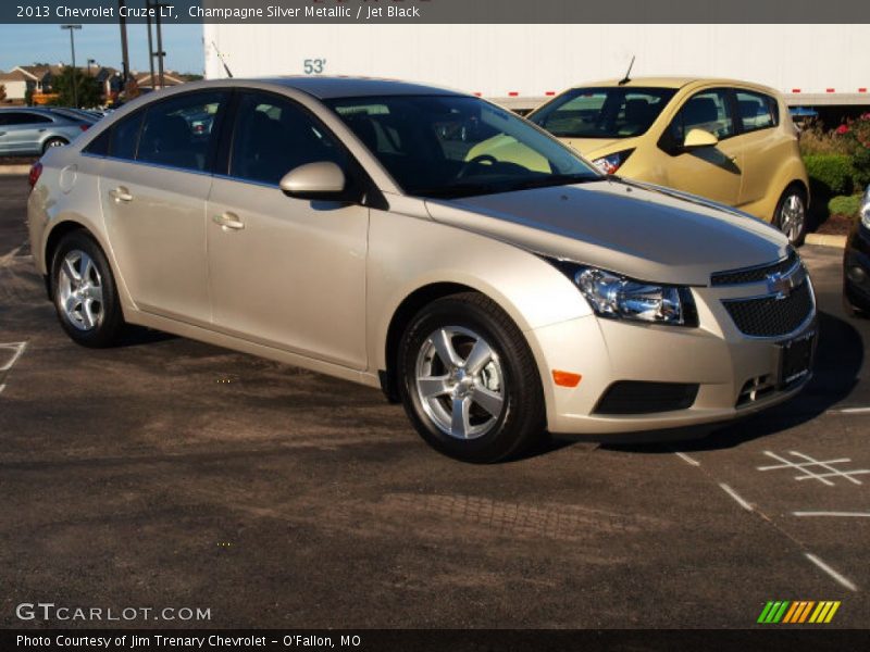 Champagne Silver Metallic / Jet Black 2013 Chevrolet Cruze LT
