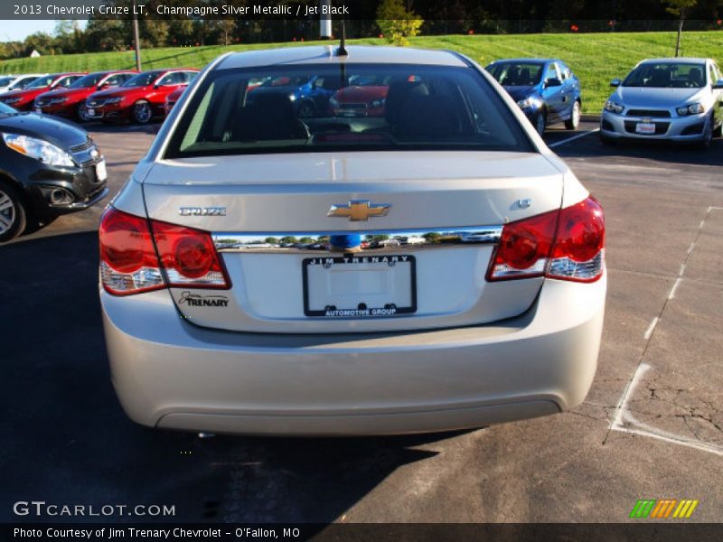 Champagne Silver Metallic / Jet Black 2013 Chevrolet Cruze LT