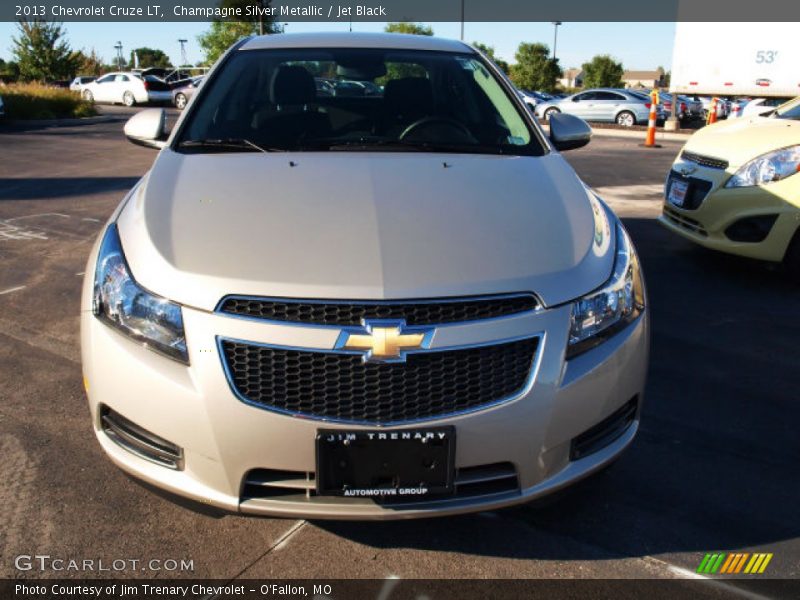 Champagne Silver Metallic / Jet Black 2013 Chevrolet Cruze LT