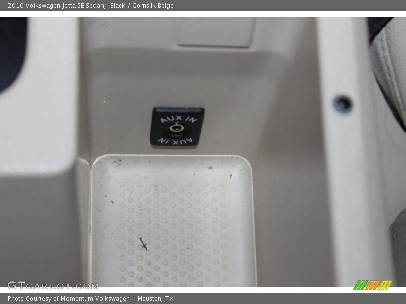 Black / Cornsilk Beige 2010 Volkswagen Jetta SE Sedan