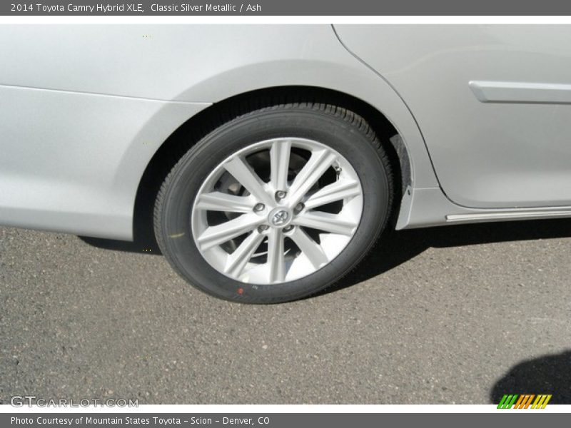Classic Silver Metallic / Ash 2014 Toyota Camry Hybrid XLE