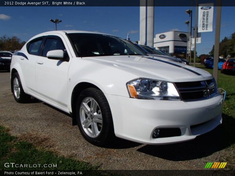 Bright White / Black 2012 Dodge Avenger SXT