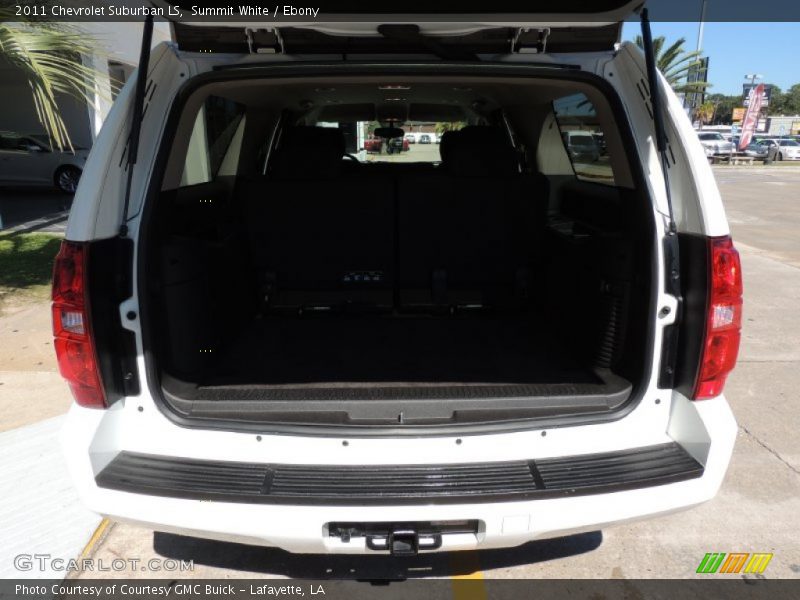 Summit White / Ebony 2011 Chevrolet Suburban LS