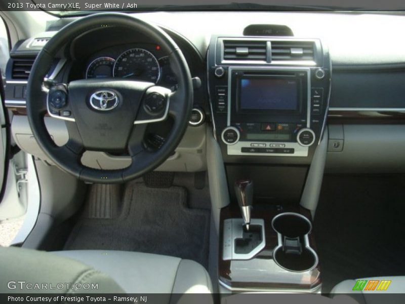 Super White / Ash 2013 Toyota Camry XLE