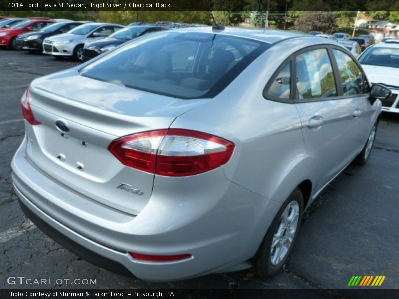 Ingot Silver / Charcoal Black 2014 Ford Fiesta SE Sedan