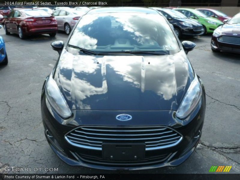 Tuxedo Black / Charcoal Black 2014 Ford Fiesta SE Sedan