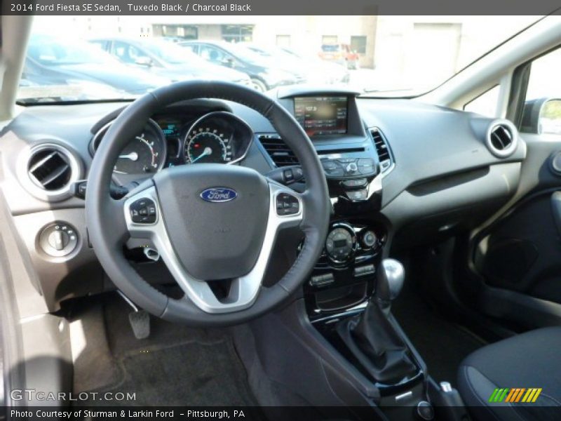 Tuxedo Black / Charcoal Black 2014 Ford Fiesta SE Sedan