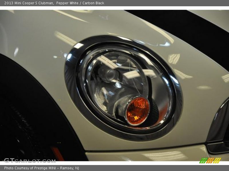 Pepper White / Carbon Black 2013 Mini Cooper S Clubman
