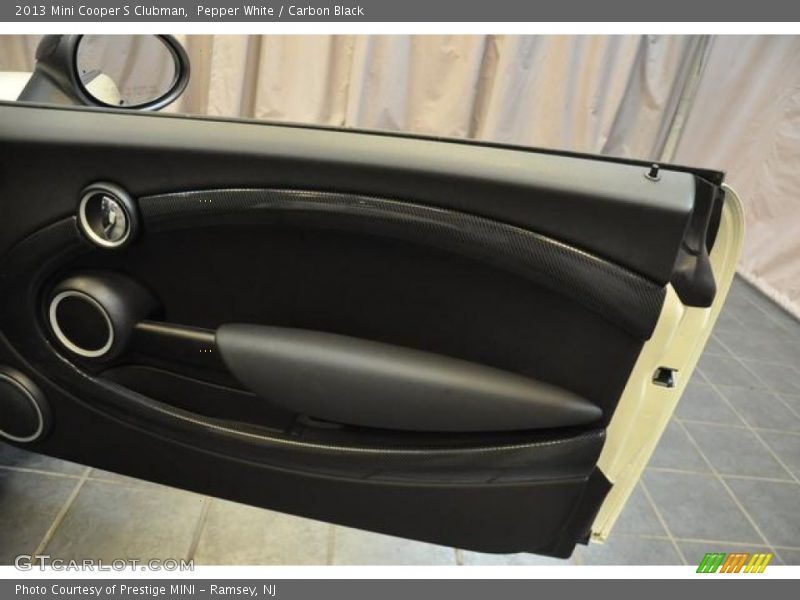 Pepper White / Carbon Black 2013 Mini Cooper S Clubman