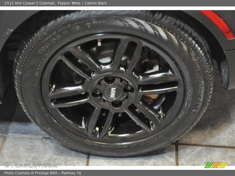 Pepper White / Carbon Black 2013 Mini Cooper S Clubman